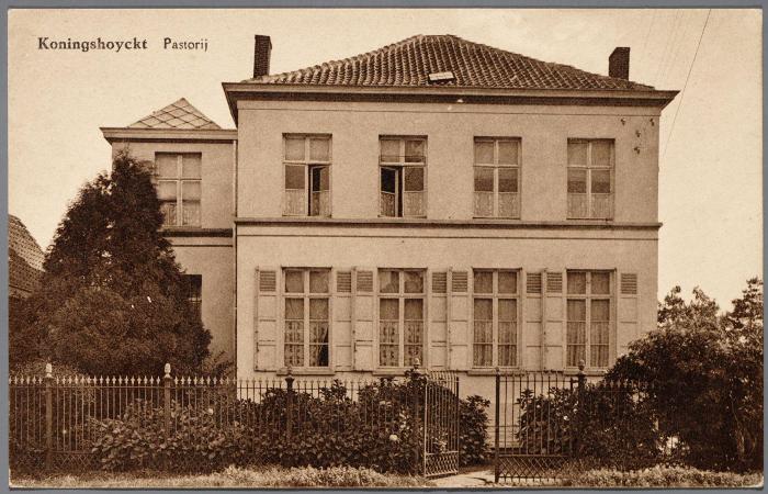 Koningshooikt, pastorie
