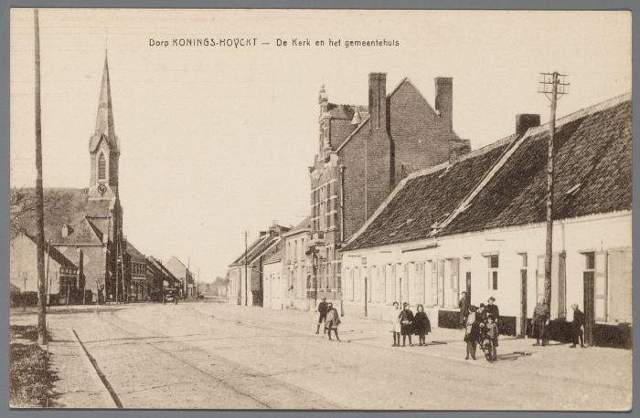 Koningshooikt, Koningsplein