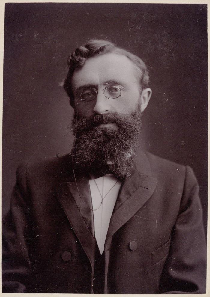Lier, Dr. August Laporta