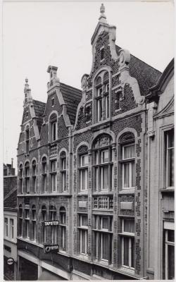 Lier, huis Carpel, Antwerpsestraat 36-40