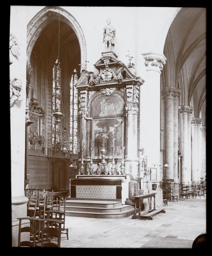 Lier, Sint-Gummaruskerk interieur