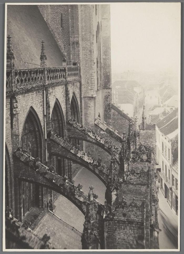 Lier, Sint-Gummaruskerk exterieur