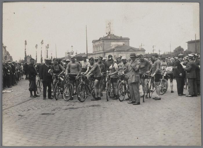 Wielerwedstrijd " De Groene Zegel "