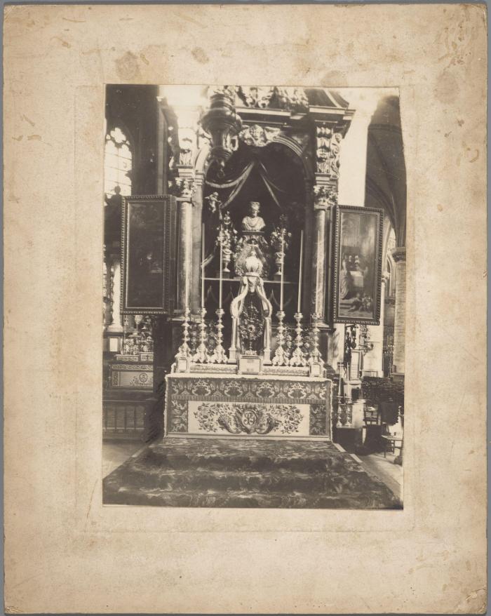 Lier, Sint-Gummaruskerk interieur