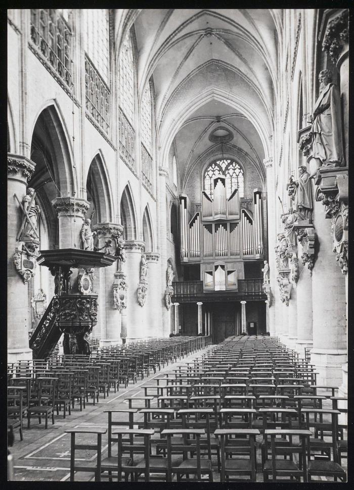 Lier, Sint-Gummaruskerk interieur