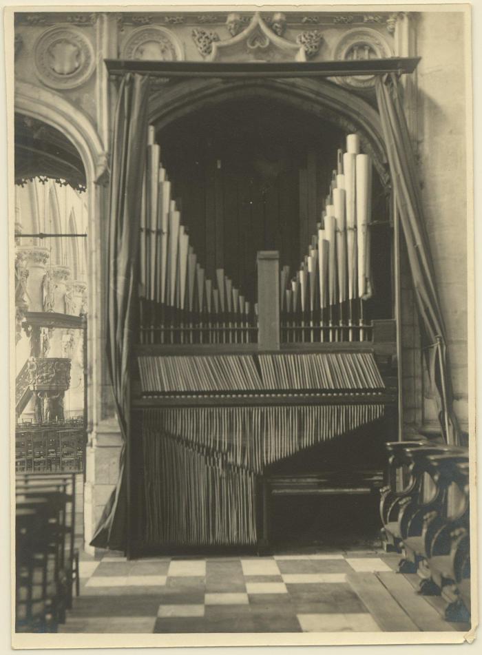 Lier, Sint-Gummaruskerk interieur