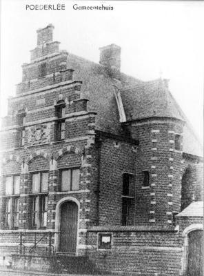 Poederlee, gemeentehuis van 1912 tot 1977.