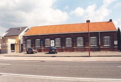Berlaar-Heikant, Gemeenteschool en bibliotheek, 1996