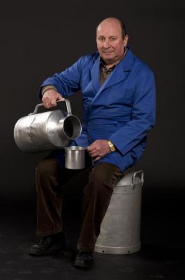 Willy Kennes met kruiken