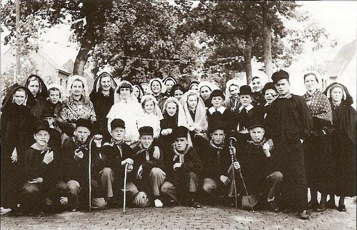 Nijlen, pastoor Martin, 1952