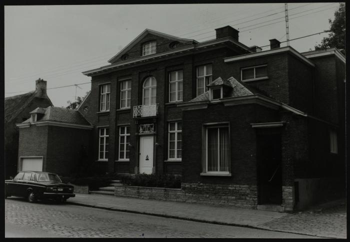 Berlaar, woning dokter Van Hoof