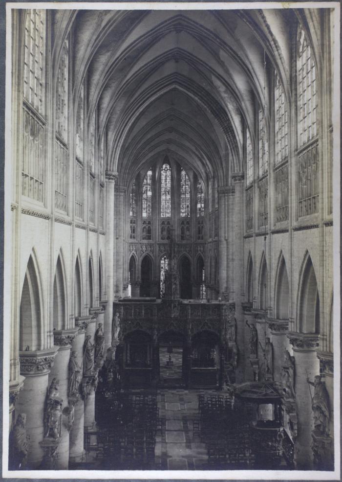 Lier, Sint-Gummaruskerk interieur