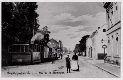 Heist-op-den-Berg,  tramhalte aan het begin van de Bergstraat 