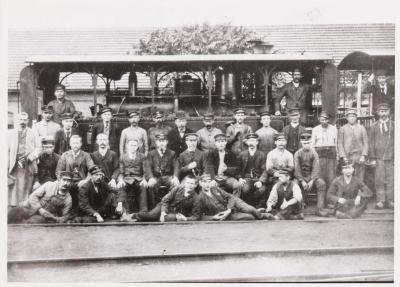 Heist-op-den-Berg, groepsfoto met het personeel van de tramwerkhuizen 