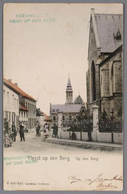 Heist-op-den-Berg, het Kerkplein