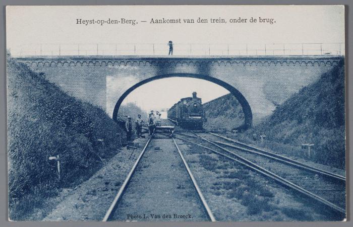Heist-op-den-Berg, oudste afbeelding van een stoomlocomotief nabij Heist-Station