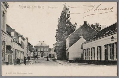 Heist-op-den-Berg, het begin van de Bergstraat 
