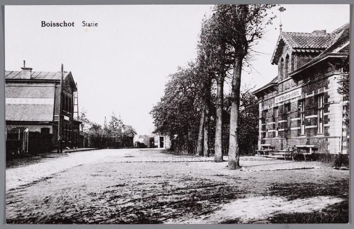 Heist-op-den-berg, station en herberg "Hof ter Laken" te Booischot