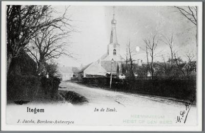 Heist-op-den-Berg, de Beekstraat (de latere Schoolstraat) te Itegem