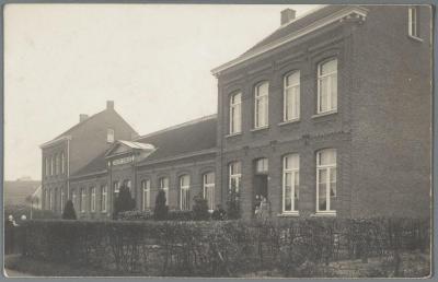 Heist-op-den-Berg, de gemeentescholen van Itegem 