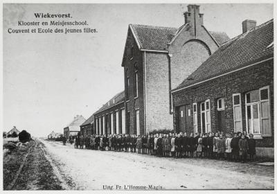 Heist-op-den-Berg, onderwijzerwoning en meisjesschool in Wiekevorst