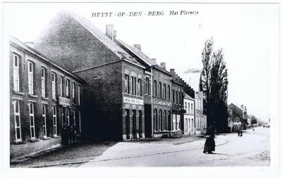 Heist-op-den-Berg, pleintje