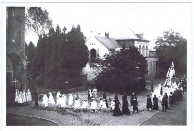 Heist-op-den-Berg, processie in Heist-Goor