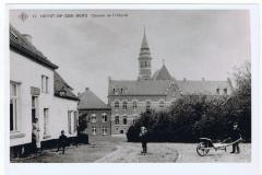 Heist-op-den-Berg, gasthuis op het Kerkplein
