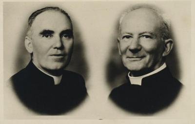 van links naar rechts: Hendrik Michiels, Pastoor, geboren op 30 april 1897 en Armand De Keersmaecker, Pastoor, geboren op 20 januari 1876, overleden op 21 september 1961