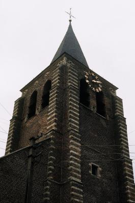 Beerzel, kerktoren Sint-Remigius