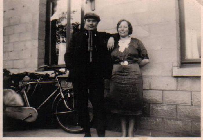 Putte, Peulis, Café De Stalen Muur
