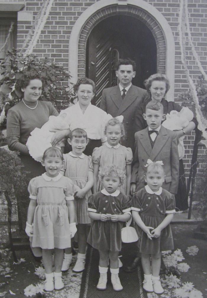 Vorselaar, zevende dochter in gezin Valckx-Suys, 1956
