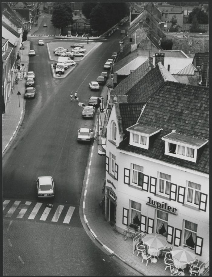 Berlaar, luchtfoto dorpsplein, 1985