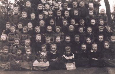 Herenthout, meisjesschool, 1900