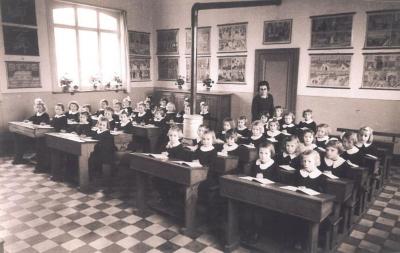 Herenthout, meisjesschool, 1ste en 2de leerjaar, 1940-1941