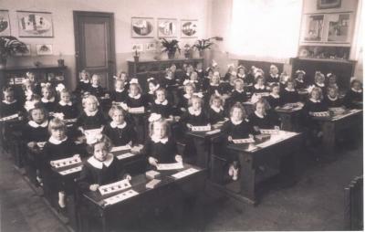 Herenthout, meisjesschool (bewaarschool), 1946