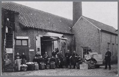 Heist-op-den-Berg, de oude conservenfabriek l'Abeille te Itegem 