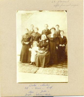 Heist-op-den-Berg, gezin Dokx - Mertens vereeuwigd op deze familiefoto