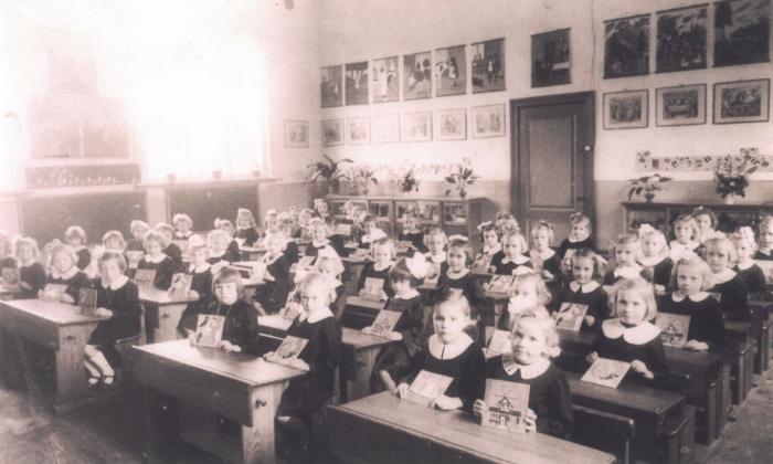 Herenthout, meisjesschool, 2de leerjaar, 1946-1947