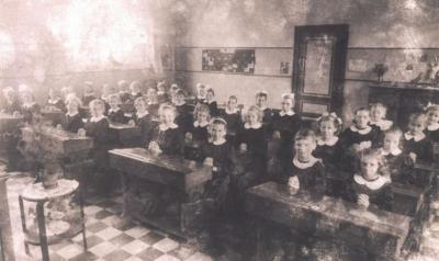 Herenthout, meisjesschool, 1ste en 2de leerjaar, 1947-1948