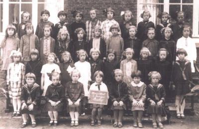 Herenthout, meisjesschool, 2de leerjaar, 1926-1927