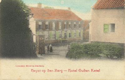 Heist-op-den-Berg, hotel "De Oude Ketel" in de dorpskom 