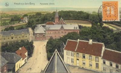 Heist-op-den-Berg, panorama op de oostzijde van het Kerkplein