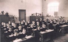 Herenthout, meisjesschool, 1ste leerjaar, 1945-1946