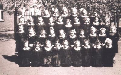 Herenthout, meisjesschool, 2de leerjaar, 1948-1949