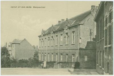 Heist-op-den-Berg, meisjesschool
