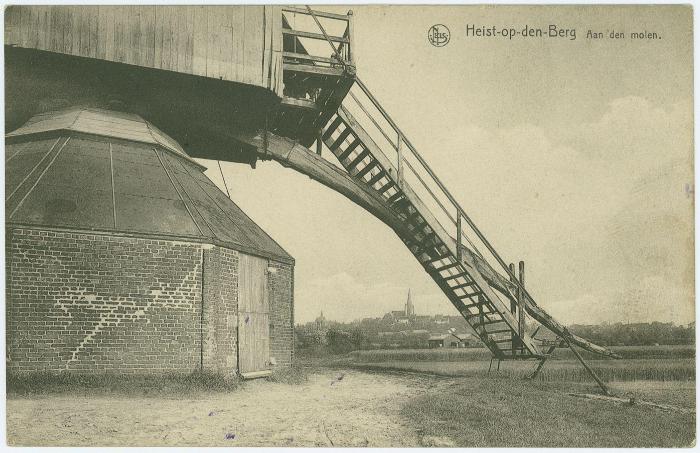 Heist-op-den-Berg, aan de voet van de molen