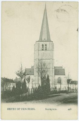 Heist-op-den-Berg, Kerkplein