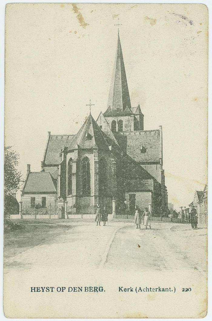 Heist-op-den-Berg, koor en sacristij van de kerk 