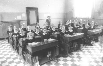 Herenthout, meisjesschool, 5de leerjaar, 1951-1952